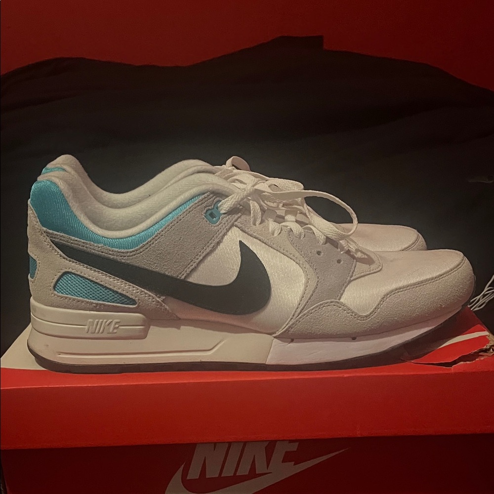 NIKE AIR PEGASUS 89